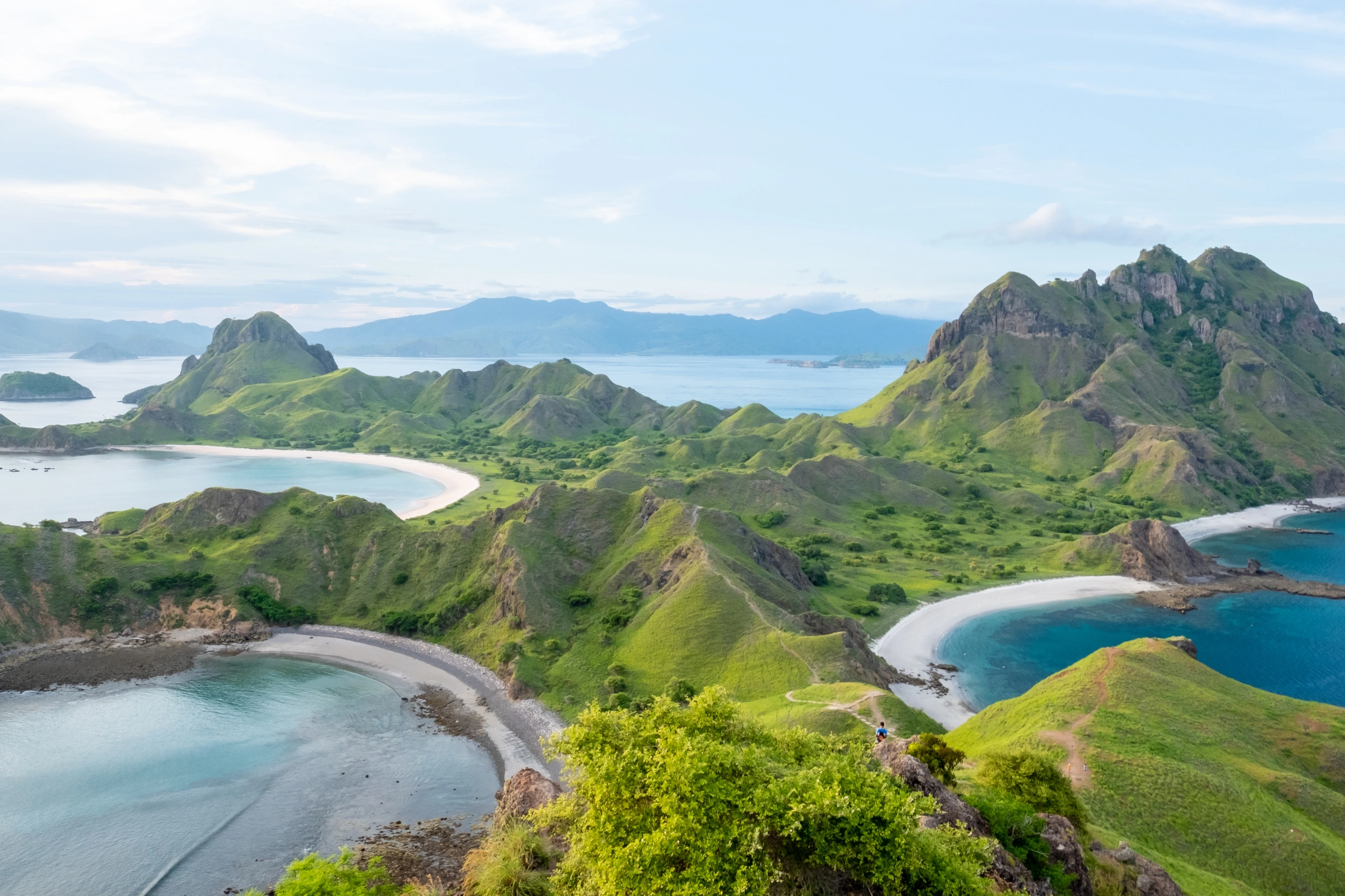 Labuan_Bajo,_Flores[1].webp